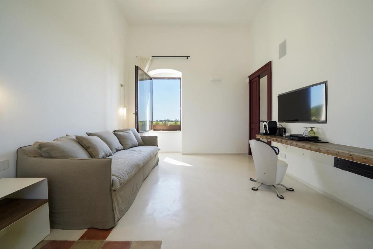 Emera Wine Resort By Raro Villas Lizzano (Apulia) Exterior foto
