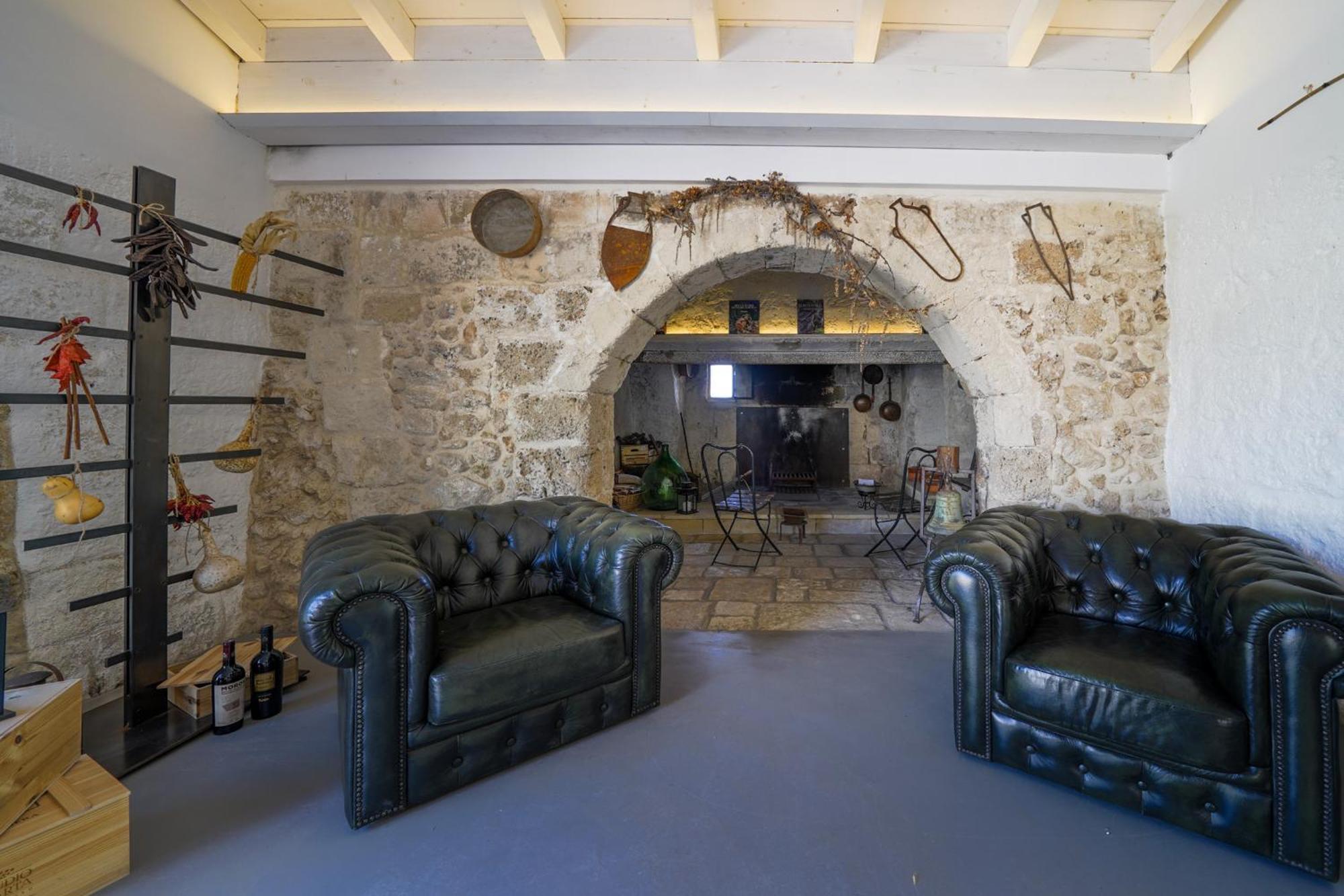 Emera Wine Resort By Raro Villas Lizzano (Apulia) Exterior foto